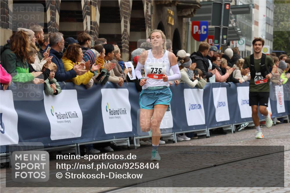 05.10.2025 - 20. swb-Marathon Bremen Strokosch-Dieckow http://msf.ph/oto/9258404 05.10.2025 12:55:41 Ziel 140, 735, 933, 1232, 1567, 1616 meine-sportfotos.de