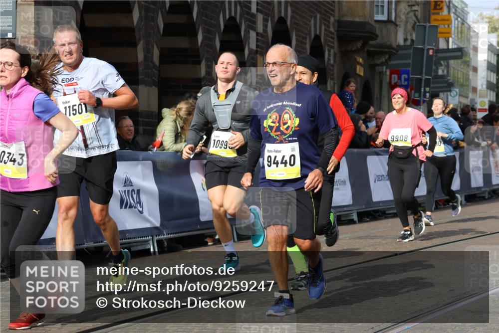 05.10.2025 - 20. swb-Marathon Bremen Strokosch-Dieckow http://msf.ph/oto/9259247 05.10.2025 11:05:15 Ziel 9440, 9515, 9690, 9908, 9944, 9978, 10255, 10343, 10990, 11501, 11540, 11650, 11707 meine-sportfotos.de