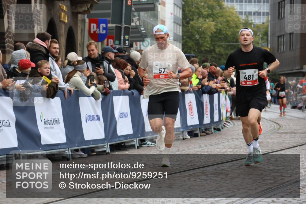 05.10.2025 - 20. swb-Marathon Bremen Strokosch-Dieckow http://msf.ph/oto/9259251 05.10.2025 12:56:04 Ziel 57, 481, 761, 1633, 2048, 7766 meine-sportfotos.de