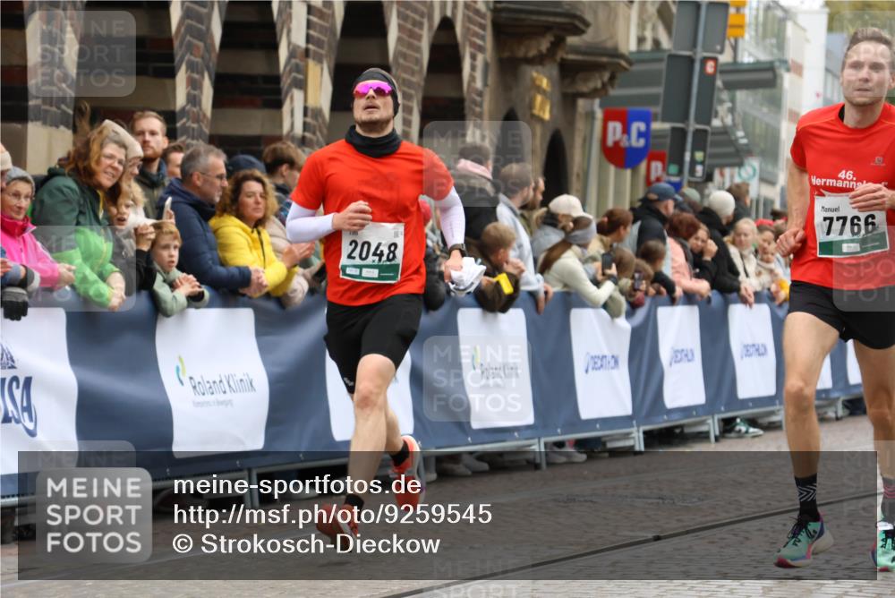 05.10.2025 - 20. swb-Marathon Bremen Strokosch-Dieckow http://msf.ph/oto/9259545 05.10.2025 12:56:08 Ziel 57, 481, 1379, 2048, 3707, 7766 meine-sportfotos.de