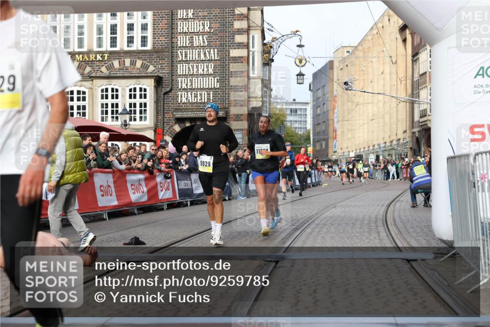 05.10.2025 - 20. swb-Marathon Bremen Yannick Fuchs http://msf.ph/oto/9259785 05.10.2025 10:48:00 Ziel 9929, 10089, 10382, 10601, 10929, 11628 meine-sportfotos.de