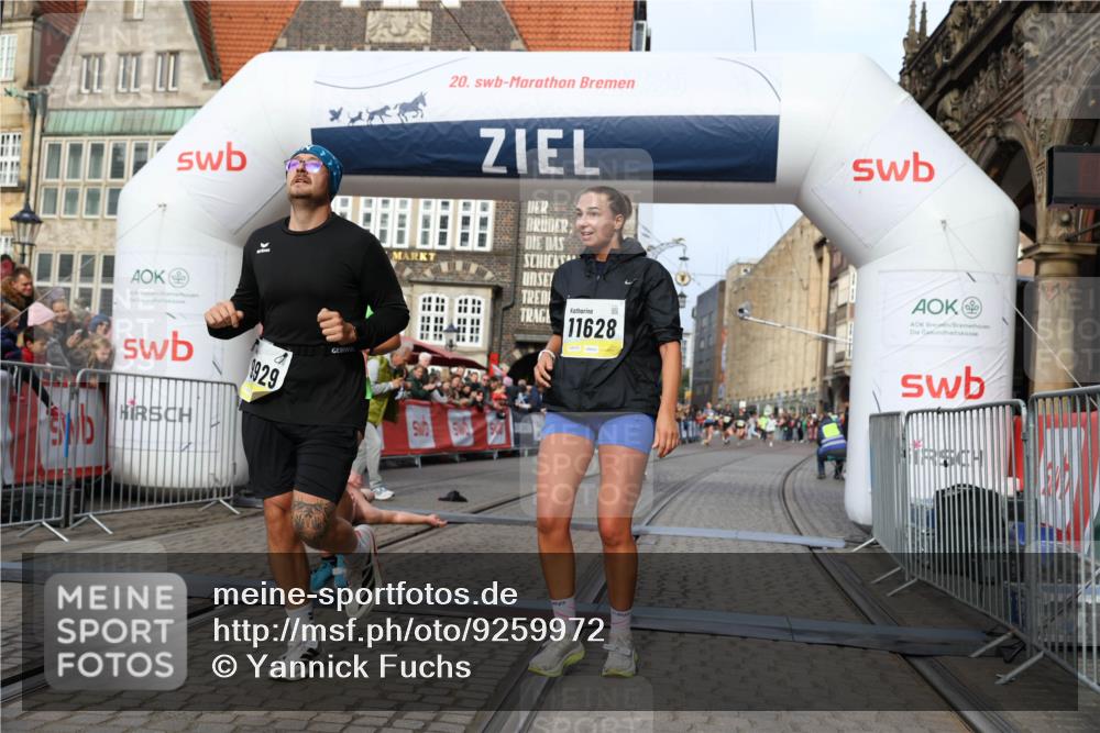 05.10.2025 - 20. swb-Marathon Bremen Yannick Fuchs http://msf.ph/oto/9259972 05.10.2025 10:48:03 Ziel 9929, 10089, 10266, 10929, 11187, 11628 meine-sportfotos.de