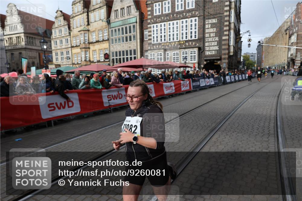 05.10.2025 - 20. swb-Marathon Bremen Yannick Fuchs http://msf.ph/oto/9260081 05.10.2025 11:18:12 Ziel 10808, 11082 meine-sportfotos.de