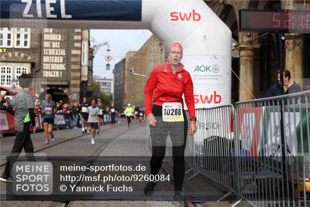 05.10.2025 - 20. swb-Marathon Bremen Yannick Fuchs http://msf.ph/oto/9260084 05.10.2025 10:48:11 Ziel 9240, 10266, 10392, 10818, 11187 meine-sportfotos.de