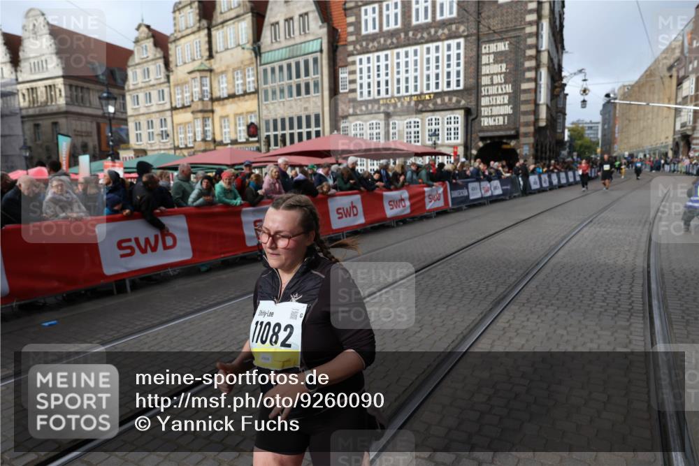 05.10.2025 - 20. swb-Marathon Bremen Yannick Fuchs http://msf.ph/oto/9260090 05.10.2025 11:18:12 Ziel 10808, 11082 meine-sportfotos.de