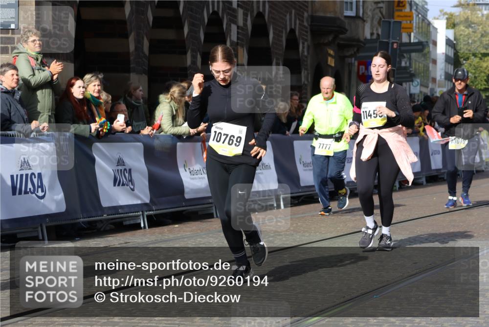 05.10.2025 - 20. swb-Marathon Bremen Strokosch-Dieckow http://msf.ph/oto/9260194 05.10.2025 11:05:47 Ziel 7777, 9423, 9907, 10197, 10529, 10619, 10769, 11455 meine-sportfotos.de
