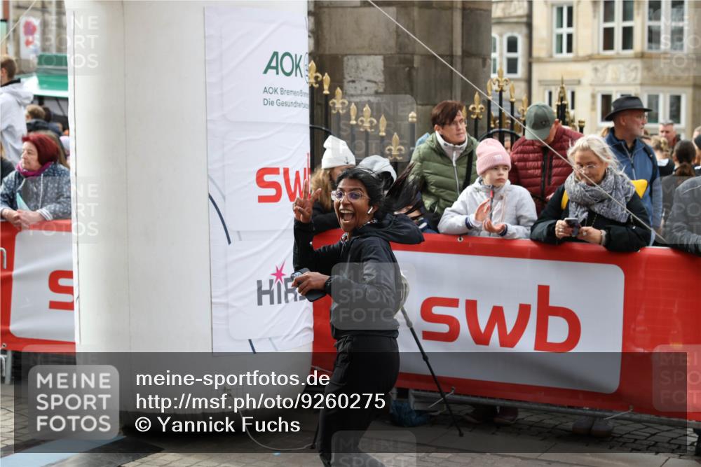 05.10.2025 - 20. swb-Marathon Bremen Yannick Fuchs http://msf.ph/oto/9260275 05.10.2025 11:19:53 Ziel 10677 meine-sportfotos.de