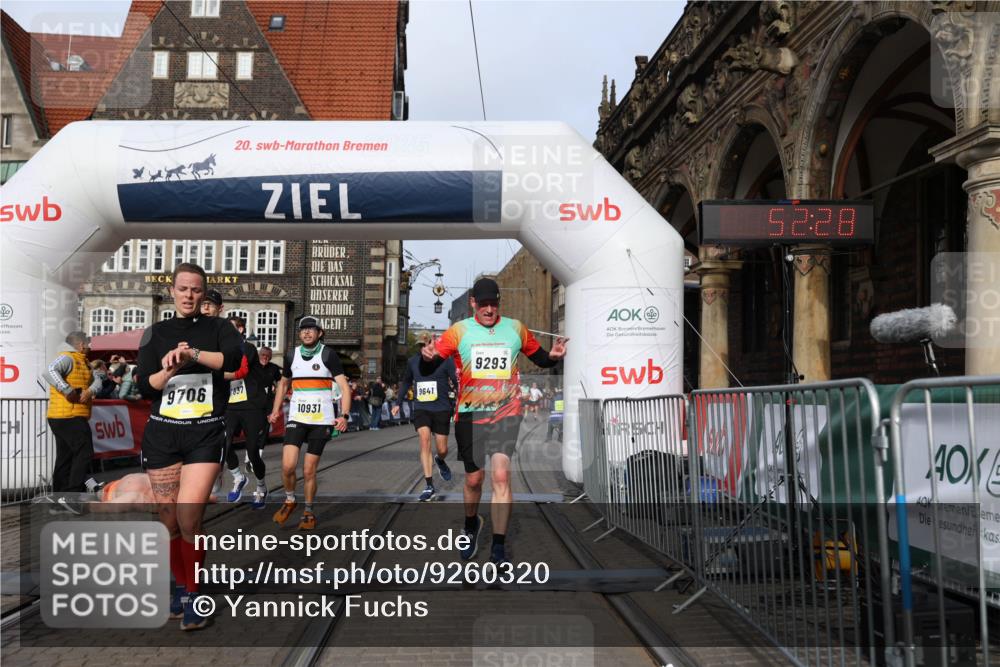 05.10.2025 - 20. swb-Marathon Bremen Yannick Fuchs http://msf.ph/oto/9260320 05.10.2025 10:48:24 Ziel 9293, 9641, 9706, 10428, 10931, 10953, 11119, 11292, 11299, 11561, 11637 meine-sportfotos.de