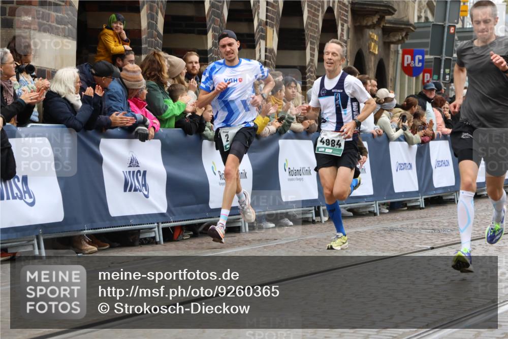 05.10.2025 - 20. swb-Marathon Bremen Strokosch-Dieckow http://msf.ph/oto/9260365 05.10.2025 12:56:42 Ziel 1005, 2801, 4984, 7587 meine-sportfotos.de