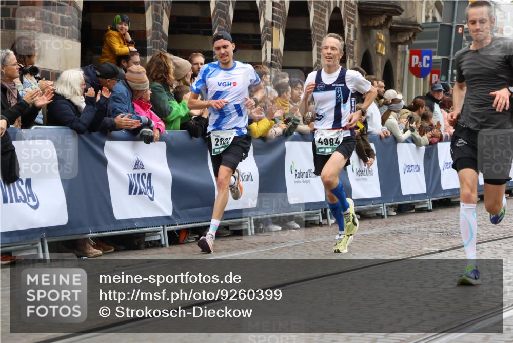 05.10.2025 - 20. swb-Marathon Bremen Strokosch-Dieckow http://msf.ph/oto/9260399 05.10.2025 12:56:42 Ziel 1005, 2801, 4984, 7587 meine-sportfotos.de