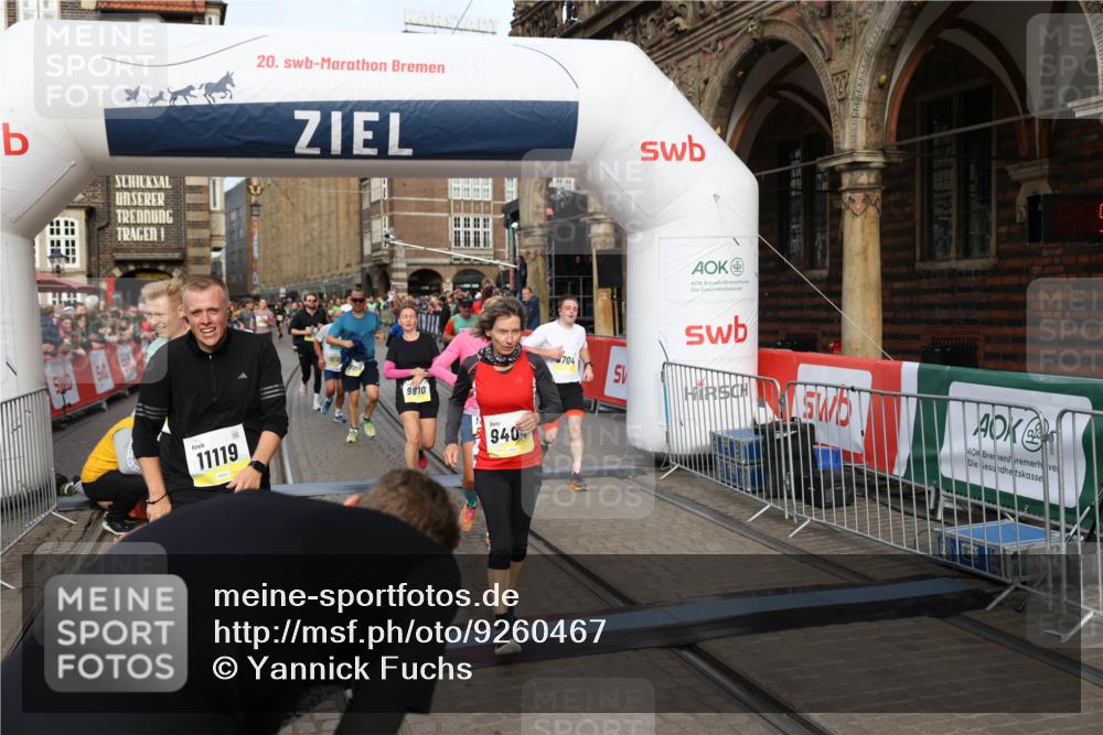 05.10.2025 - 20. swb-Marathon Bremen Yannick Fuchs http://msf.ph/oto/9260467 05.10.2025 10:48:30 Ziel 8787, 9223, 9293, 9404, 9641, 9665, 9704, 9810, 9958, 10109, 10211, 10931, 11119, 11292, 11561, 11637 meine-sportfotos.de