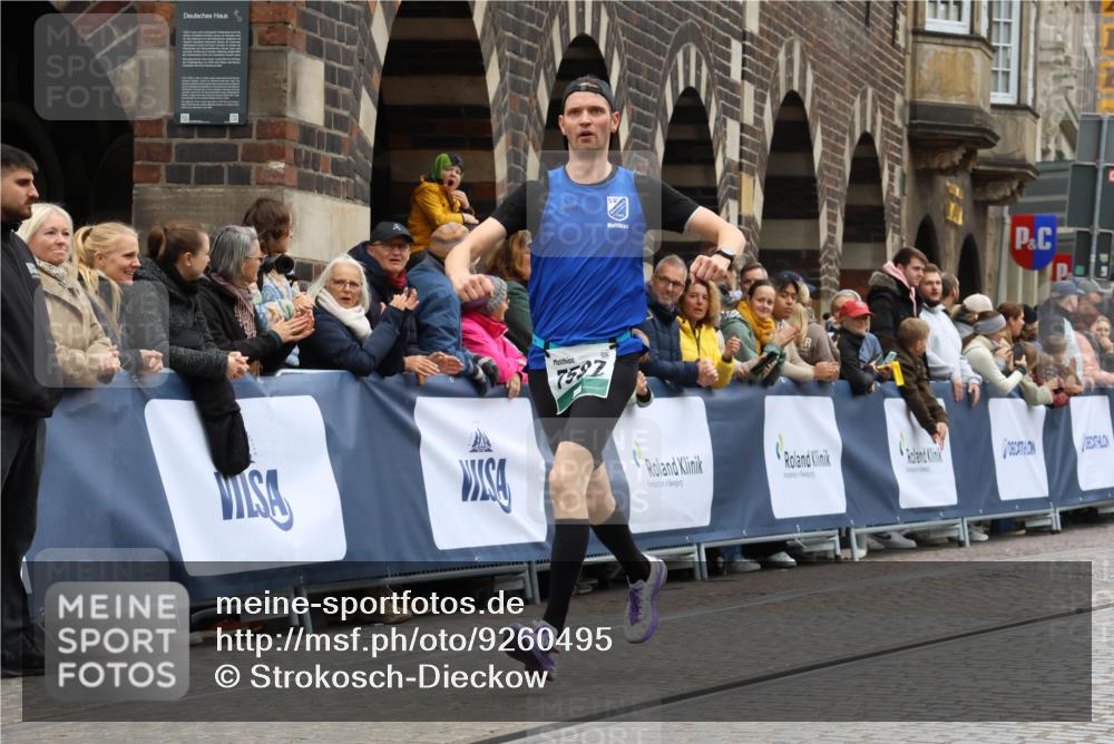 05.10.2025 - 20. swb-Marathon Bremen Strokosch-Dieckow http://msf.ph/oto/9260495 05.10.2025 12:56:45 Ziel 1925, 7587 meine-sportfotos.de