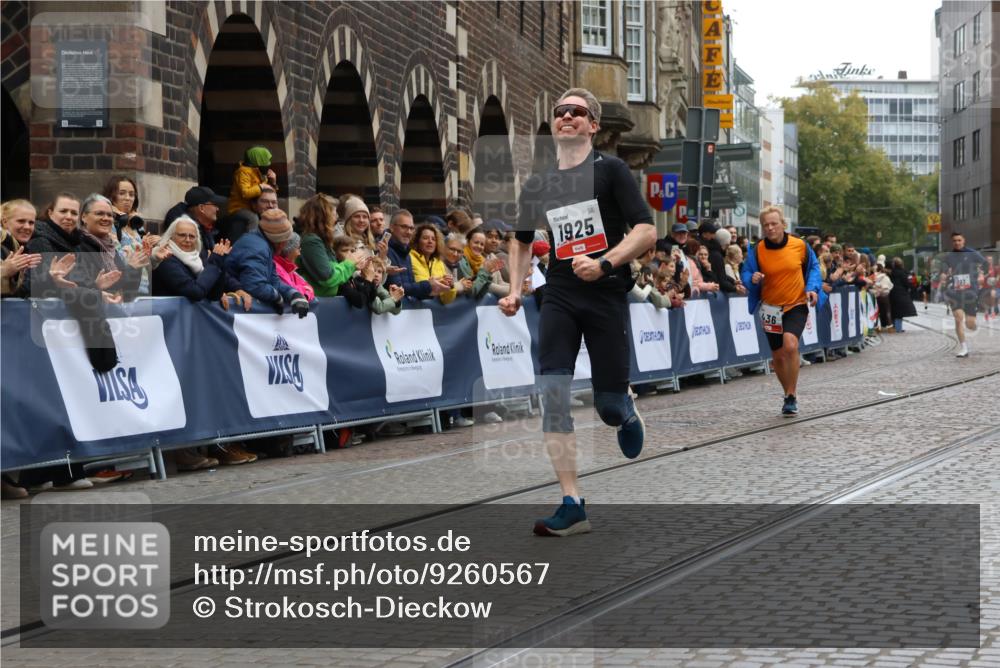 05.10.2025 - 20. swb-Marathon Bremen Strokosch-Dieckow http://msf.ph/oto/9260567 05.10.2025 12:56:56 Ziel 193, 436, 1901, 1925 meine-sportfotos.de