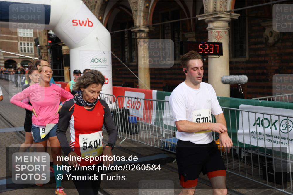 05.10.2025 - 20. swb-Marathon Bremen Yannick Fuchs http://msf.ph/oto/9260584 05.10.2025 10:48:32 Ziel 8787, 9223, 9298, 9404, 9665, 9704, 9810, 9958, 10109, 10131, 10211, 10685, 11119, 11292 meine-sportfotos.de