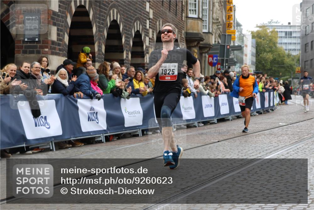 05.10.2025 - 20. swb-Marathon Bremen Strokosch-Dieckow http://msf.ph/oto/9260623 05.10.2025 12:56:56 Ziel 193, 436, 1901, 1925 meine-sportfotos.de