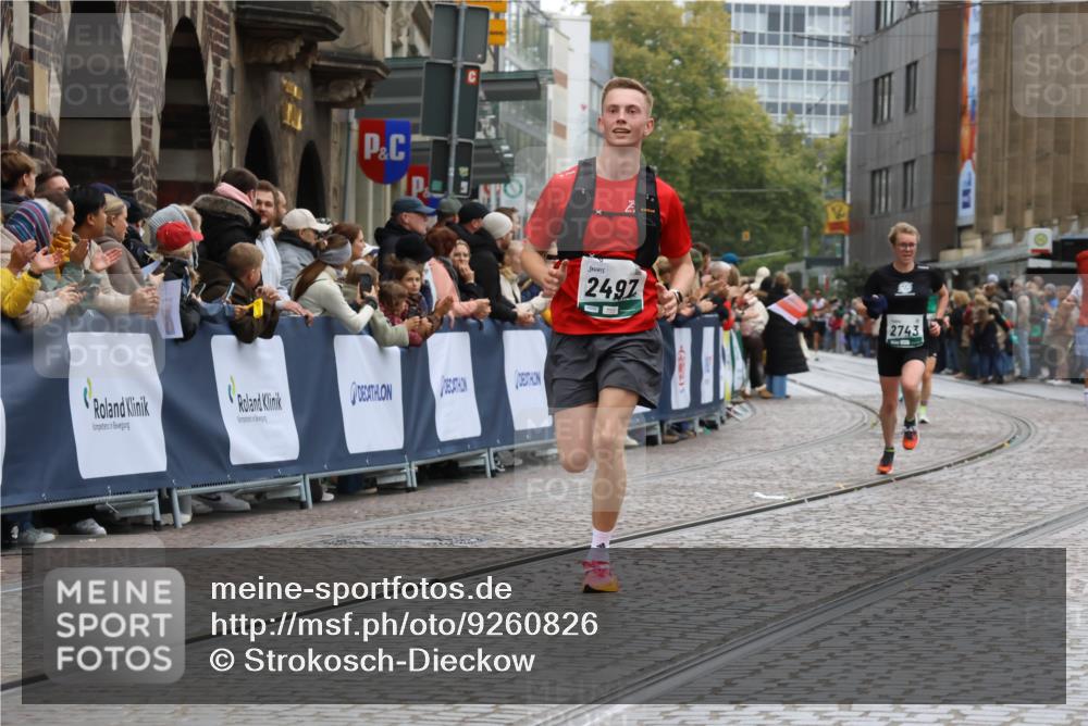 05.10.2025 - 20. swb-Marathon Bremen Strokosch-Dieckow http://msf.ph/oto/9260826 05.10.2025 12:57:09 Ziel 1801, 2497, 2743, 6566 meine-sportfotos.de