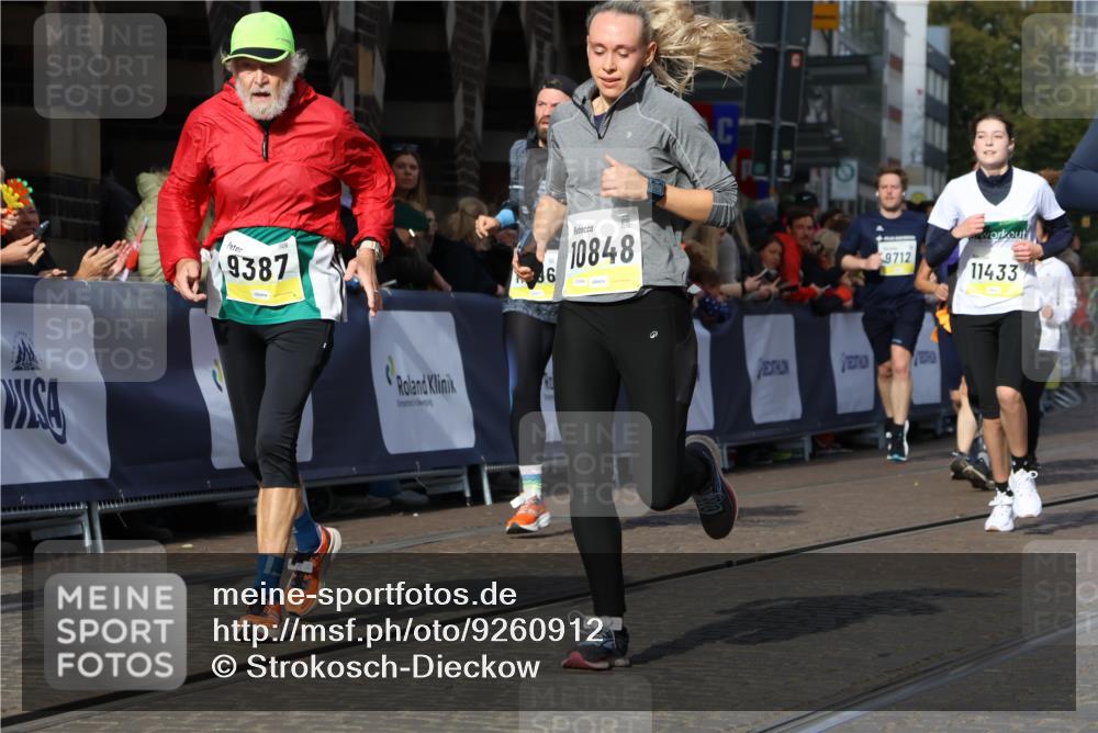 05.10.2025 - 20. swb-Marathon Bremen Strokosch-Dieckow http://msf.ph/oto/9260912 05.10.2025 11:06:11 Ziel 7979, 9228, 9387, 9438, 9523, 9712, 9786, 10152, 10192, 10243, 10249, 10374, 10404, 10462, 10623, 10848, 11065, 11092, 11169, 11231, 11296, 11433 meine-sportfotos.de
