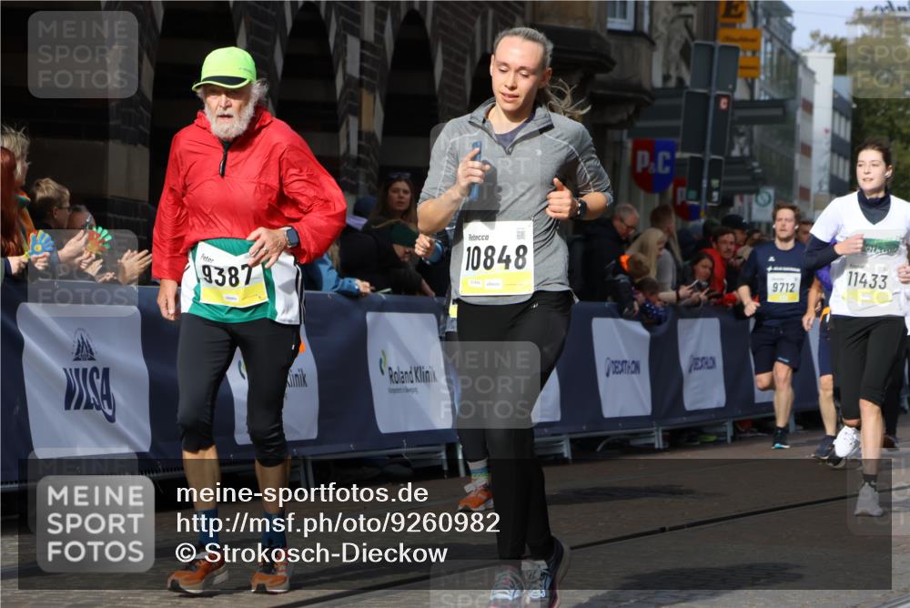 05.10.2025 - 20. swb-Marathon Bremen Strokosch-Dieckow http://msf.ph/oto/9260982 05.10.2025 11:06:11 Ziel 7979, 9228, 9387, 9438, 9523, 9712, 9786, 10152, 10192, 10243, 10249, 10374, 10404, 10462, 10623, 10848, 11065, 11092, 11169, 11231, 11296, 11433 meine-sportfotos.de