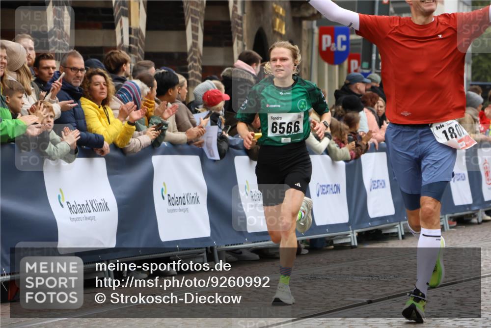 05.10.2025 - 20. swb-Marathon Bremen Strokosch-Dieckow http://msf.ph/oto/9260992 05.10.2025 12:57:15 Ziel 1212, 1801, 6566 meine-sportfotos.de
