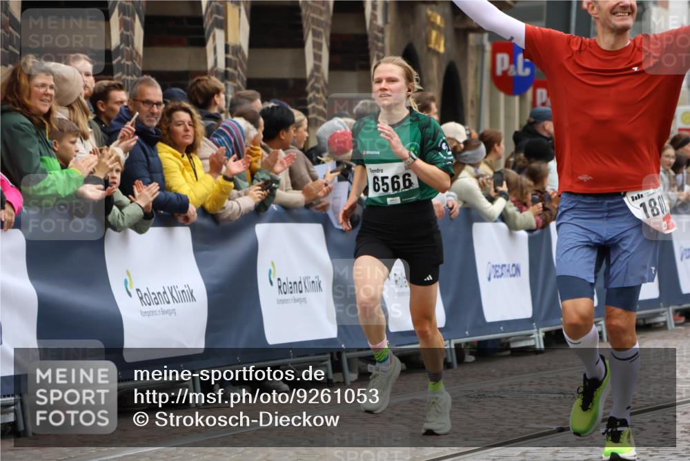 05.10.2025 - 20. swb-Marathon Bremen Strokosch-Dieckow http://msf.ph/oto/9261053 05.10.2025 12:57:15 Ziel 1212, 1801, 6566 meine-sportfotos.de