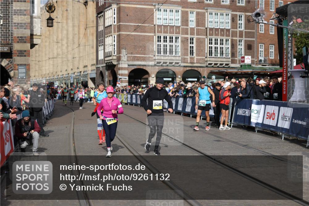 05.10.2025 - 20. swb-Marathon Bremen Yannick Fuchs http://msf.ph/oto/9261132 05.10.2025 11:20:51 Ziel 10720 meine-sportfotos.de