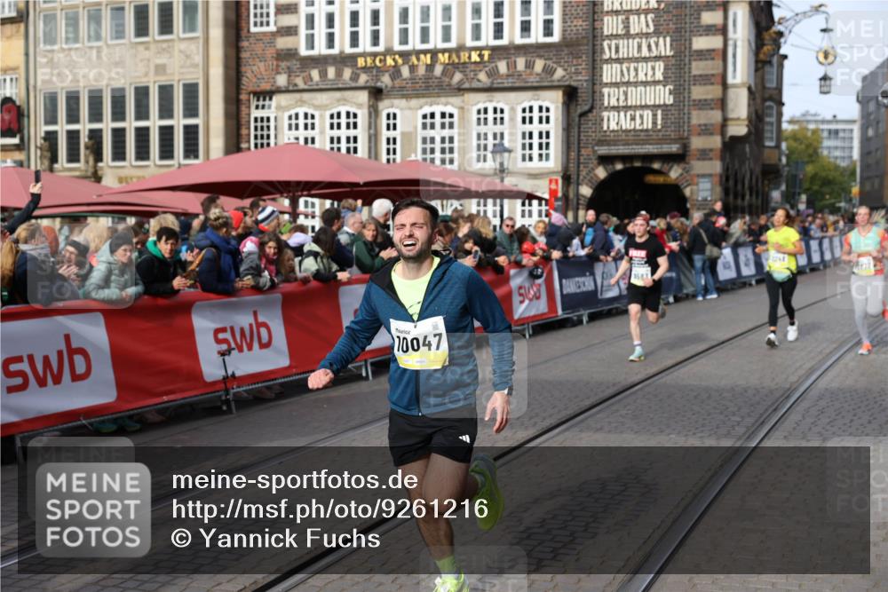 05.10.2025 - 20. swb-Marathon Bremen Yannick Fuchs http://msf.ph/oto/9261216 05.10.2025 10:48:59 Ziel 7414, 9255, 9261, 9482, 9583, 9674, 10047, 10799, 10877 meine-sportfotos.de