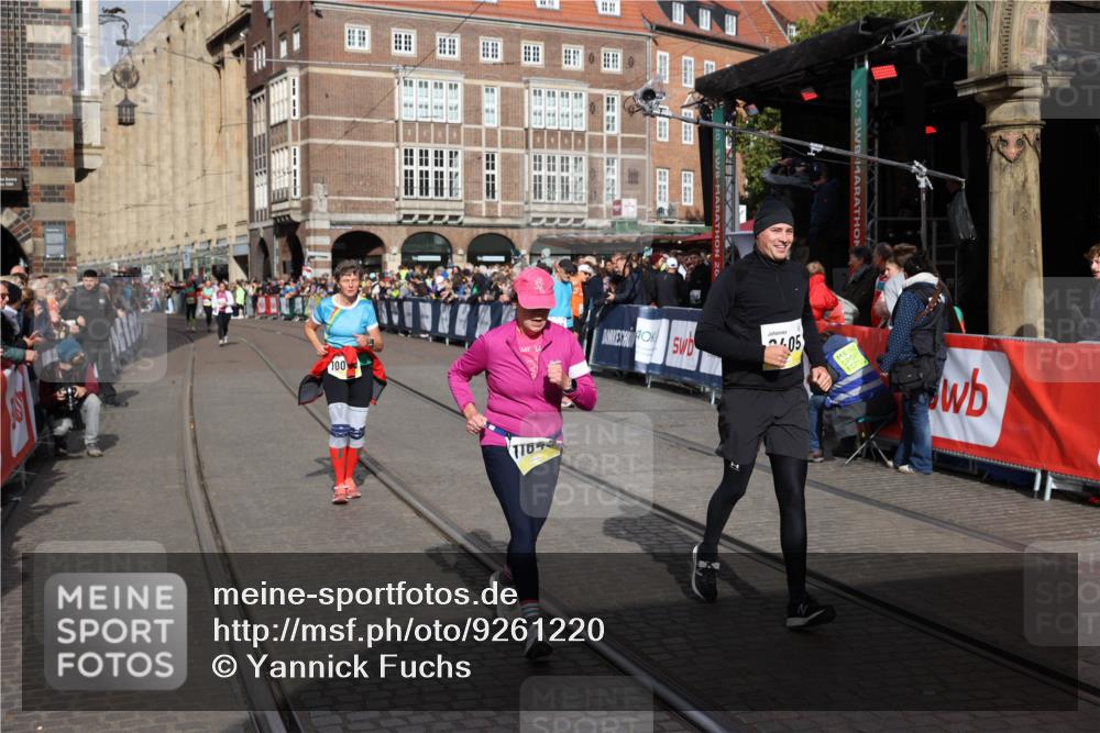 05.10.2025 - 20. swb-Marathon Bremen Yannick Fuchs http://msf.ph/oto/9261220 05.10.2025 11:20:54 Ziel 9405, 10720, 11643 meine-sportfotos.de