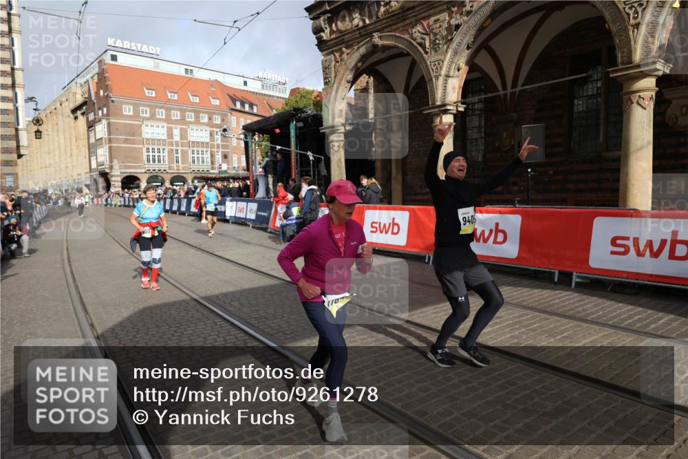 05.10.2025 - 20. swb-Marathon Bremen Yannick Fuchs http://msf.ph/oto/9261278 05.10.2025 11:20:55 Ziel 9405, 11643 meine-sportfotos.de