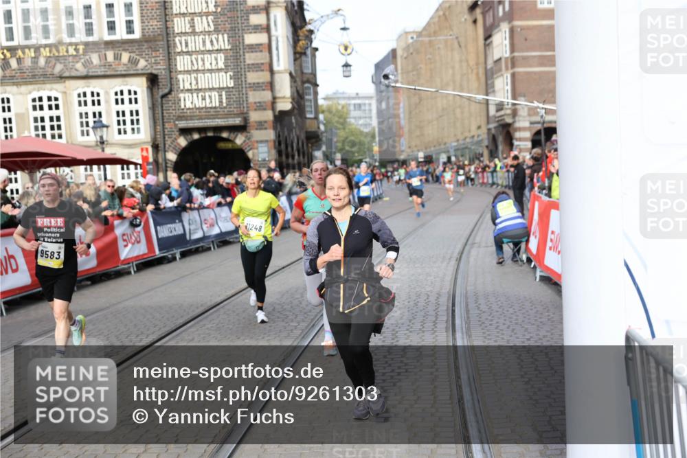 05.10.2025 - 20. swb-Marathon Bremen Yannick Fuchs http://msf.ph/oto/9261303 05.10.2025 10:49:01 Ziel 7414, 9255, 9583, 9674, 10047, 10877, 11248 meine-sportfotos.de