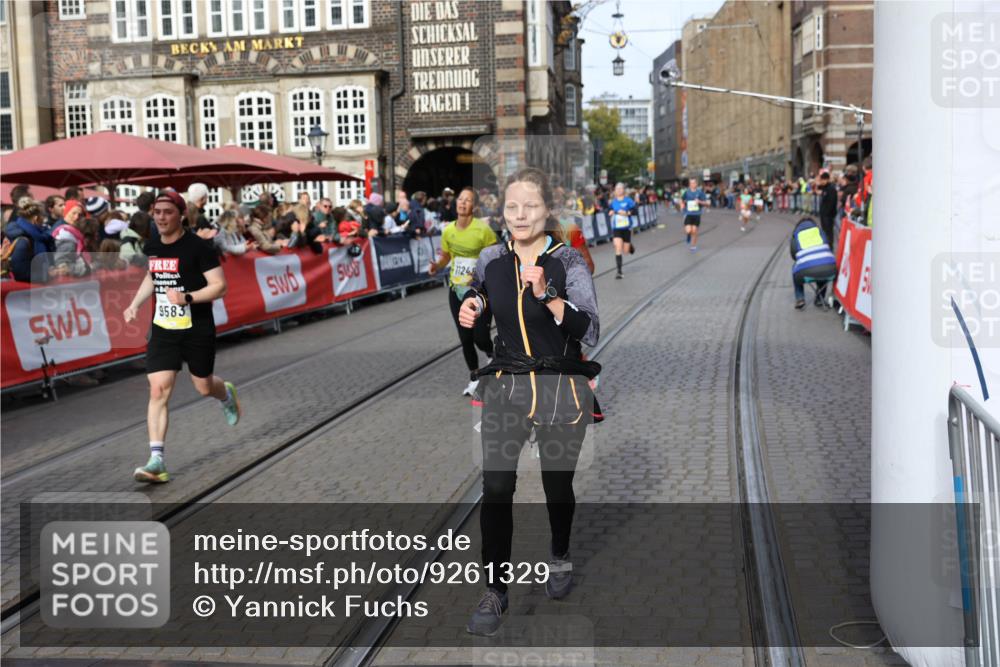 05.10.2025 - 20. swb-Marathon Bremen Yannick Fuchs http://msf.ph/oto/9261329 05.10.2025 10:49:01 Ziel 7414, 9255, 9583, 9674, 10047, 10877, 11248 meine-sportfotos.de