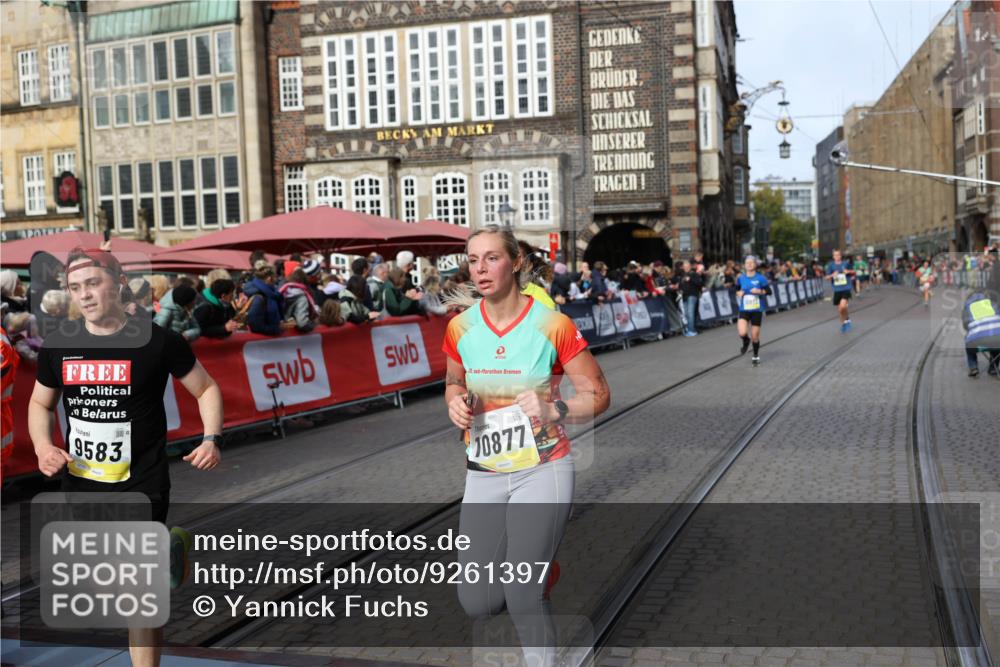 05.10.2025 - 20. swb-Marathon Bremen Yannick Fuchs http://msf.ph/oto/9261397 05.10.2025 10:49:02 Ziel 7414, 9255, 9583, 9674, 10047, 10877, 10973, 11248 meine-sportfotos.de