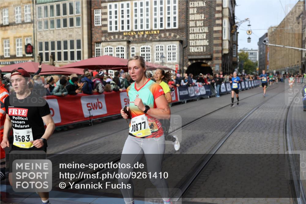 05.10.2025 - 20. swb-Marathon Bremen Yannick Fuchs http://msf.ph/oto/9261410 05.10.2025 10:49:02 Ziel 7414, 9255, 9583, 9674, 10047, 10877, 10973, 11248 meine-sportfotos.de