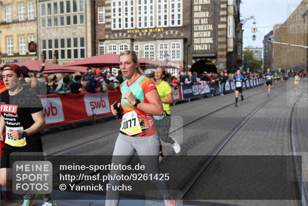 05.10.2025 - 20. swb-Marathon Bremen Yannick Fuchs http://msf.ph/oto/9261425 05.10.2025 10:49:03 Ziel 7414, 9255, 9583, 9674, 10047, 10877, 10973, 11248 meine-sportfotos.de