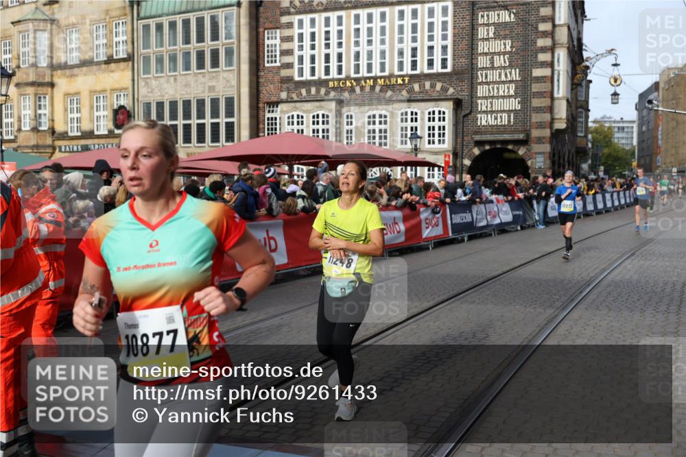 05.10.2025 - 20. swb-Marathon Bremen Yannick Fuchs http://msf.ph/oto/9261433 05.10.2025 10:49:03 Ziel 7414, 9255, 9583, 9674, 10047, 10877, 10973, 11248 meine-sportfotos.de