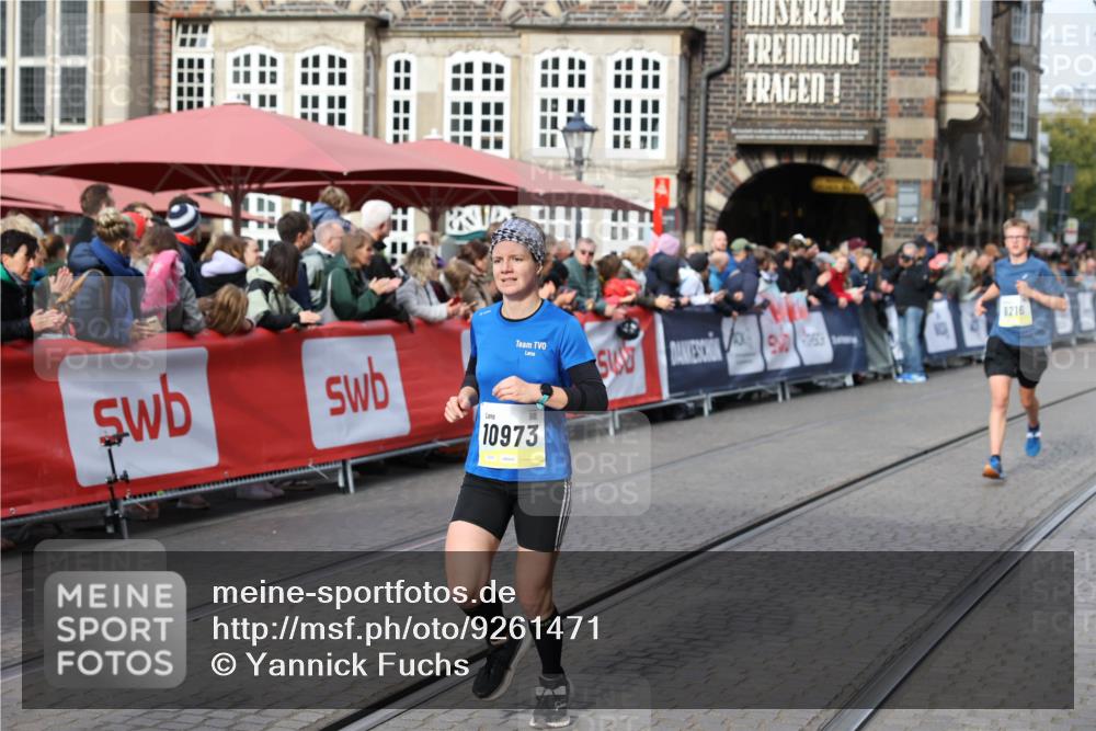 05.10.2025 - 20. swb-Marathon Bremen Yannick Fuchs http://msf.ph/oto/9261471 05.10.2025 10:49:05 Ziel 7414, 9216, 9255, 9583, 10047, 10877, 10973, 11248 meine-sportfotos.de