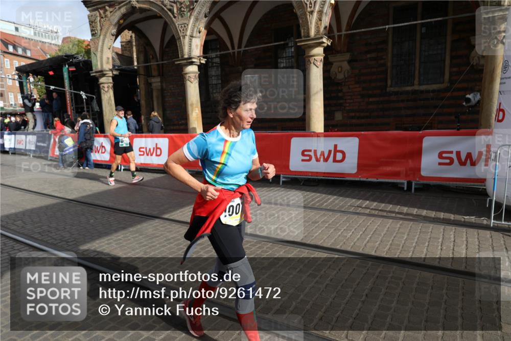 05.10.2025 - 20. swb-Marathon Bremen Yannick Fuchs http://msf.ph/oto/9261472 05.10.2025 11:20:59 Ziel 9405, 10012, 11643 meine-sportfotos.de