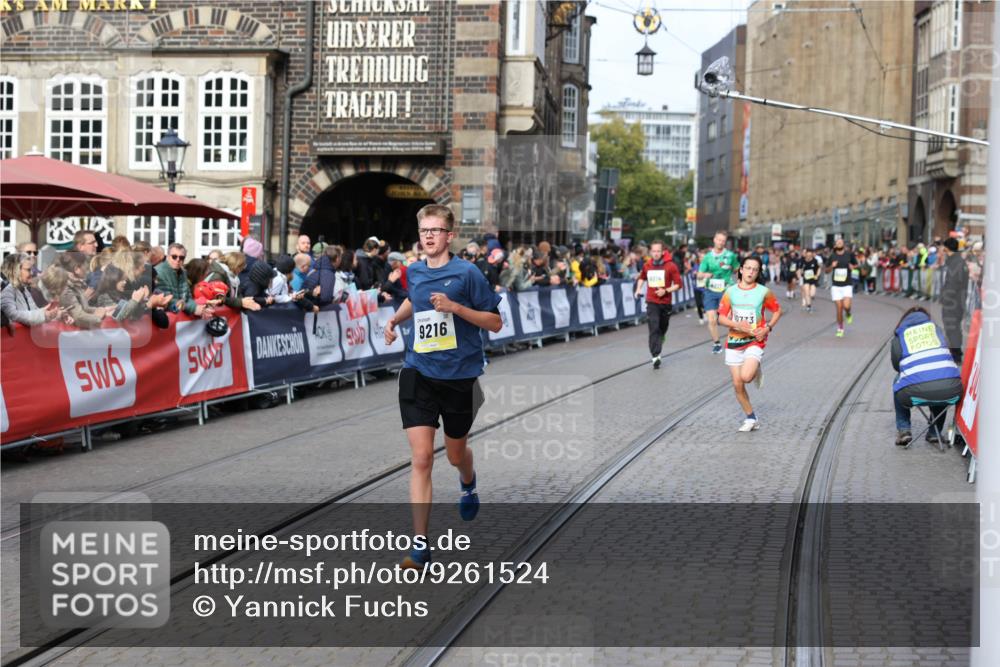 05.10.2025 - 20. swb-Marathon Bremen Yannick Fuchs http://msf.ph/oto/9261524 05.10.2025 10:49:06 Ziel 9216, 9255, 9583, 10047, 10733, 10877, 10973, 11248 meine-sportfotos.de