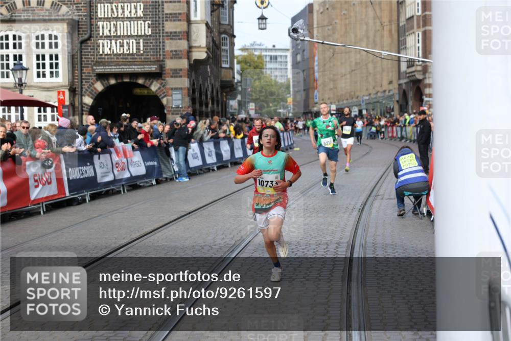 05.10.2025 - 20. swb-Marathon Bremen Yannick Fuchs http://msf.ph/oto/9261597 05.10.2025 10:49:08 Ziel 9216, 9255, 9317, 9583, 10733, 10877, 10973, 11248 meine-sportfotos.de