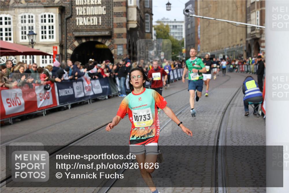 05.10.2025 - 20. swb-Marathon Bremen Yannick Fuchs http://msf.ph/oto/9261626 05.10.2025 10:49:09 Ziel 9014, 9216, 9317, 9583, 10733, 10877, 10973, 11248 meine-sportfotos.de
