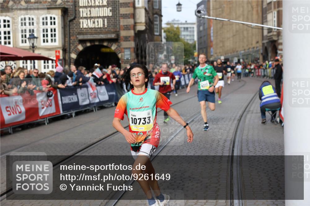 05.10.2025 - 20. swb-Marathon Bremen Yannick Fuchs http://msf.ph/oto/9261649 05.10.2025 10:49:09 Ziel 9014, 9216, 9317, 9583, 10733, 10877, 10973, 11248 meine-sportfotos.de