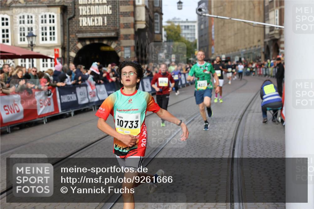 05.10.2025 - 20. swb-Marathon Bremen Yannick Fuchs http://msf.ph/oto/9261666 05.10.2025 10:49:09 Ziel 9014, 9216, 9317, 9583, 10733, 10877, 10973, 11248 meine-sportfotos.de