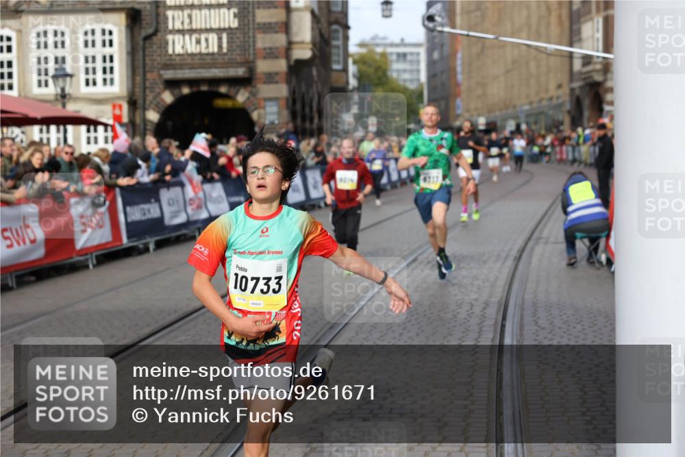 05.10.2025 - 20. swb-Marathon Bremen Yannick Fuchs http://msf.ph/oto/9261671 05.10.2025 10:49:09 Ziel 9014, 9216, 9317, 9583, 10733, 10877, 10973, 11248 meine-sportfotos.de
