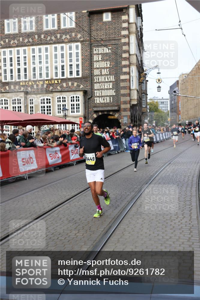05.10.2025 - 20. swb-Marathon Bremen Yannick Fuchs http://msf.ph/oto/9261782 05.10.2025 10:49:13 Ziel 7202, 9014, 9216, 9317, 9556, 10449, 10733, 11695 meine-sportfotos.de