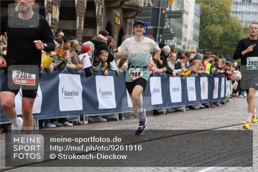 05.10.2025 - 20. swb-Marathon Bremen Strokosch-Dieckow http://msf.ph/oto/9261916 05.10.2025 12:57:47 Ziel 9, 1088, 2168, 2909 meine-sportfotos.de