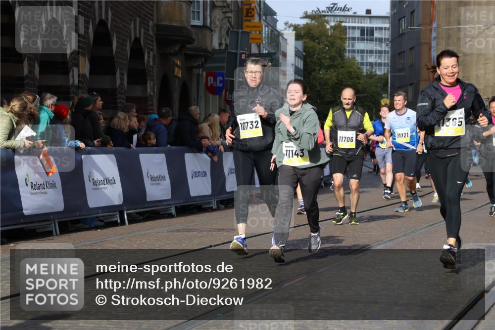 05.10.2025 - 20. swb-Marathon Bremen Strokosch-Dieckow http://msf.ph/oto/9261982 05.10.2025 11:06:31 Ziel 9178, 9357, 9619, 9764, 9998, 10699, 10732, 10912, 11027, 11143, 11270, 11324, 11365, 11706 meine-sportfotos.de