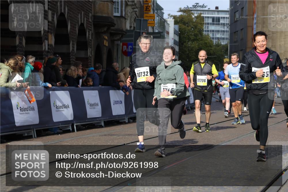 05.10.2025 - 20. swb-Marathon Bremen Strokosch-Dieckow http://msf.ph/oto/9261998 05.10.2025 11:06:31 Ziel 9178, 9357, 9619, 9764, 9998, 10699, 10732, 10912, 11027, 11143, 11270, 11324, 11365, 11706 meine-sportfotos.de