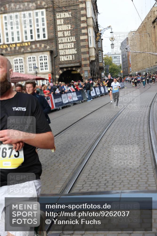 05.10.2025 - 20. swb-Marathon Bremen Yannick Fuchs http://msf.ph/oto/9262037 05.10.2025 10:49:18 Ziel 7202, 9014, 9457, 9556, 10016, 10221, 10449, 11673, 11695 meine-sportfotos.de