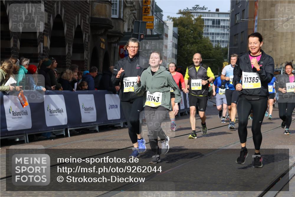 05.10.2025 - 20. swb-Marathon Bremen Strokosch-Dieckow http://msf.ph/oto/9262044 05.10.2025 11:06:31 Ziel 9178, 9357, 9619, 9764, 9998, 10699, 10732, 10912, 11027, 11143, 11270, 11324, 11365, 11706 meine-sportfotos.de