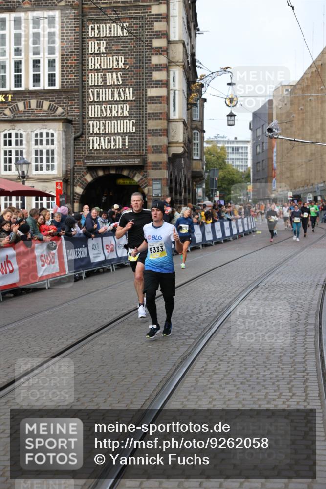 05.10.2025 - 20. swb-Marathon Bremen Yannick Fuchs http://msf.ph/oto/9262058 05.10.2025 10:49:20 Ziel 7202, 9333, 9457, 9556, 10016, 10221, 10449, 11057, 11673, 11695 meine-sportfotos.de