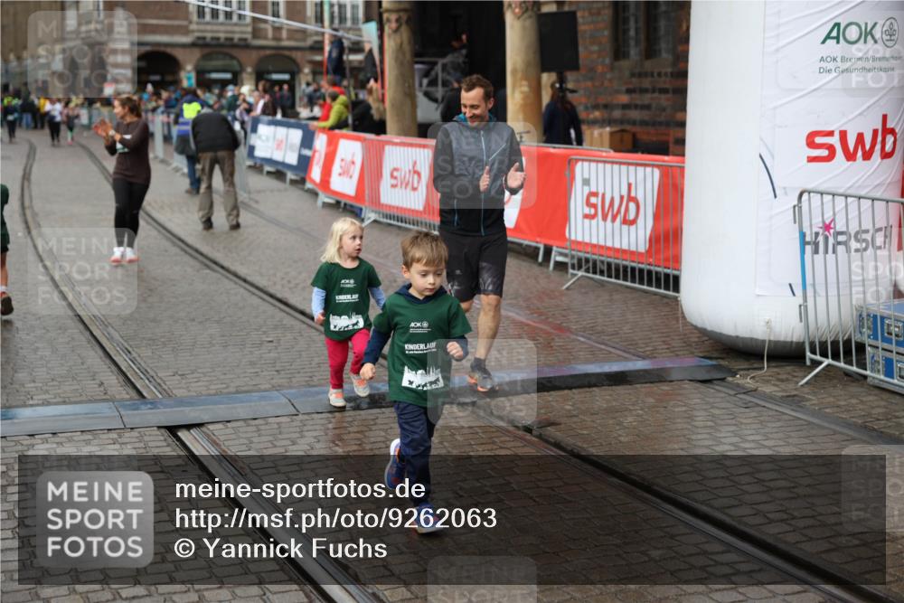 05.10.2025 - 20. swb-Marathon Bremen Yannick Fuchs http://msf.ph/oto/9262063 05.10.2025 15:24:02 Ziel  meine-sportfotos.de